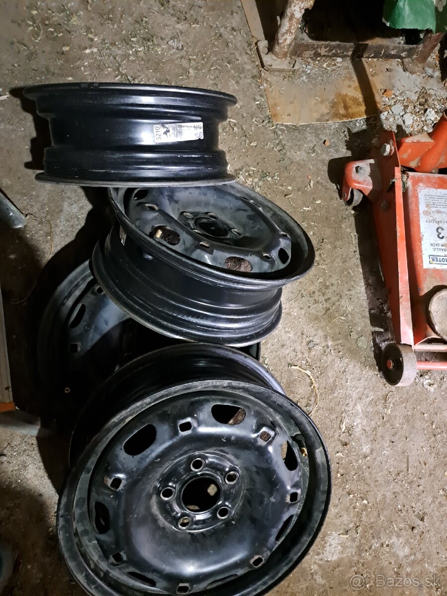 Predám plechové disky na Škodu Fabiu - 3