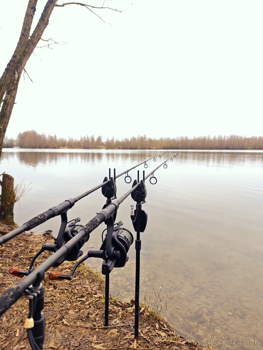 Prúty Prologic Prút C.O.M. Raw 2,4 m (8 ft) 2,25 lb - 3