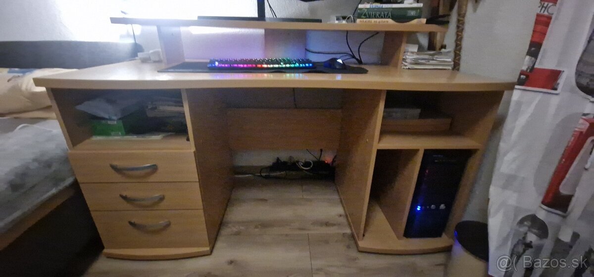 Predám pisací stolík - 3