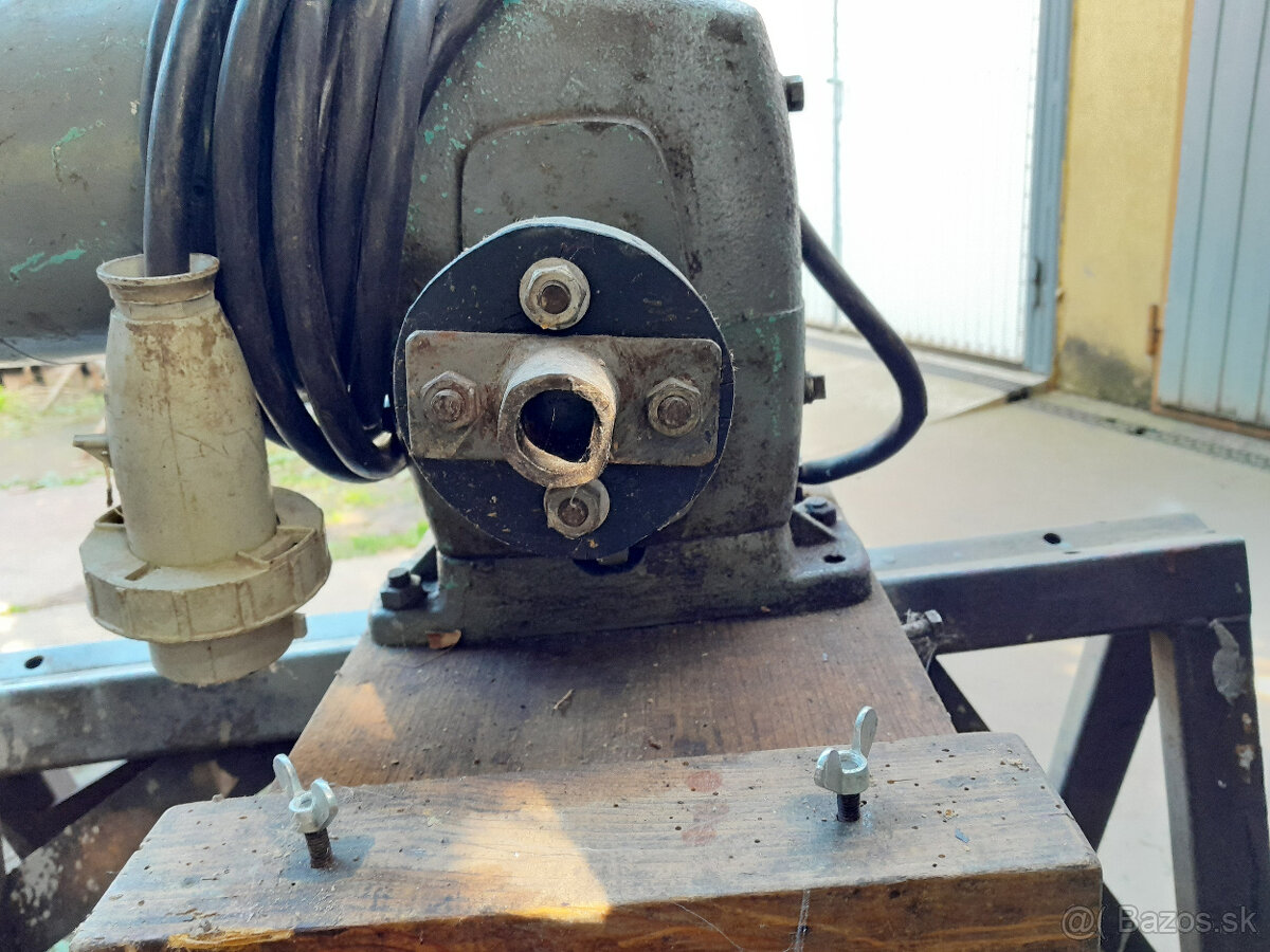 Mlynček na mäso motor - 3