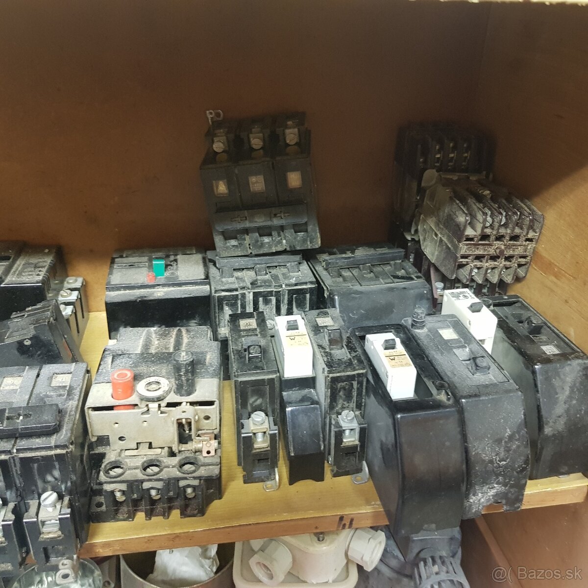 Predam istice , menice , vypinace, piostky, tlakove sinace - 3