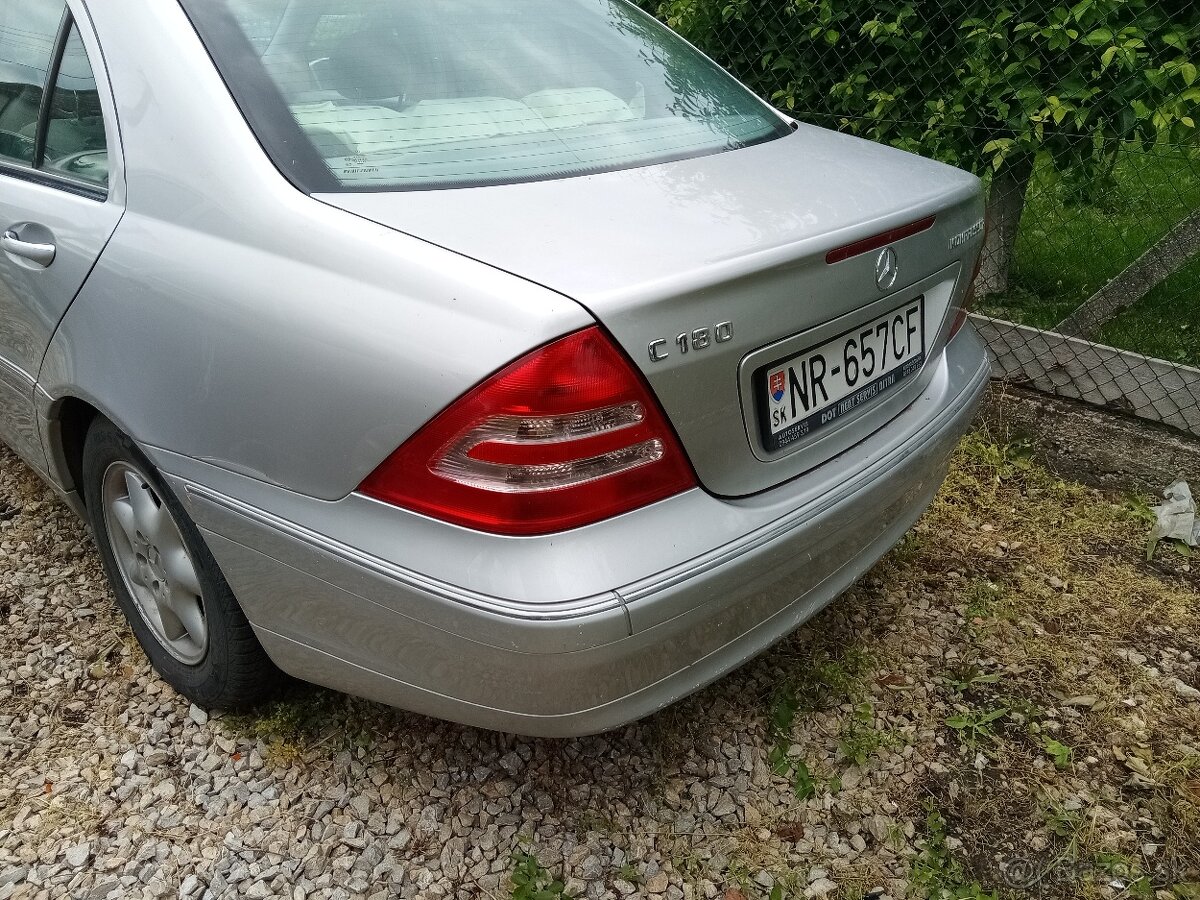Rozpredám Mercedes C180 - 3