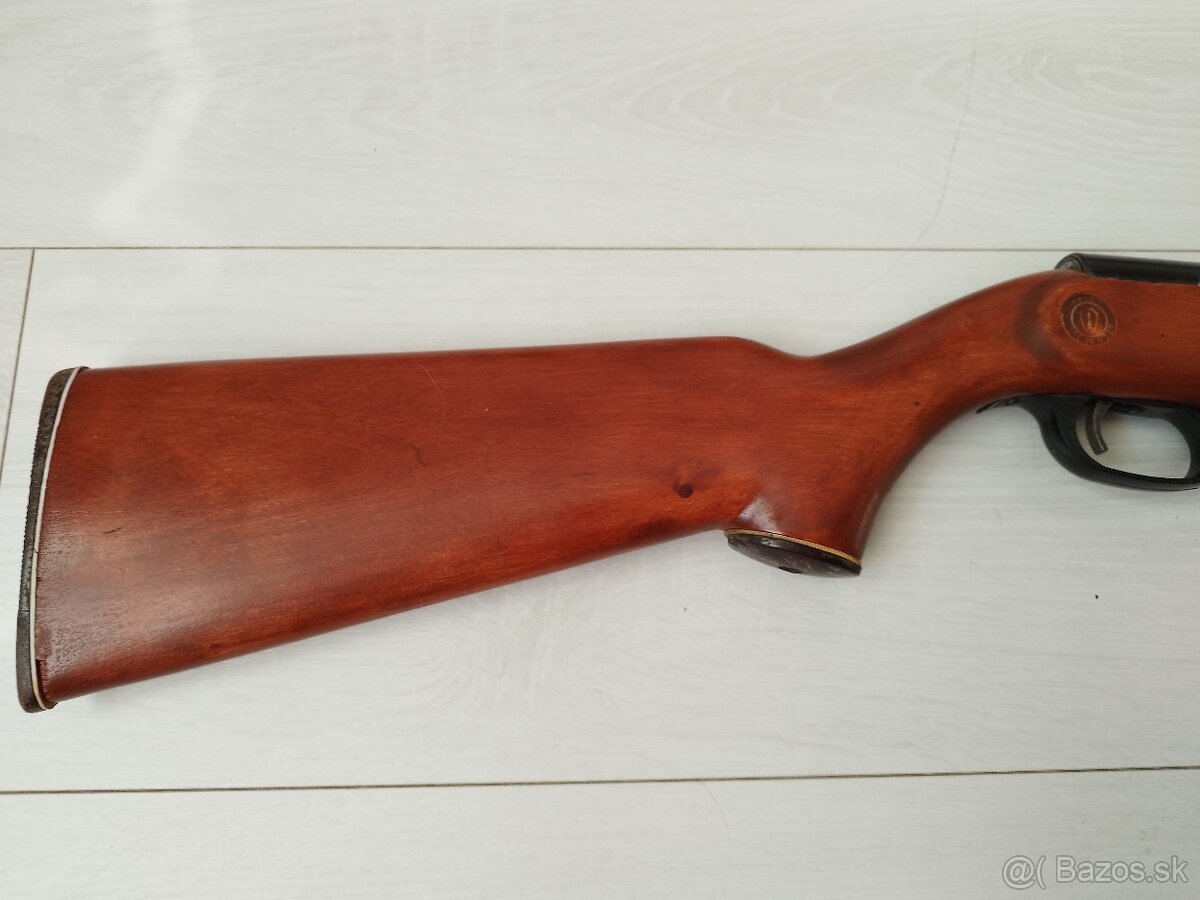 Predám vzduchovku IZ 22 - 3