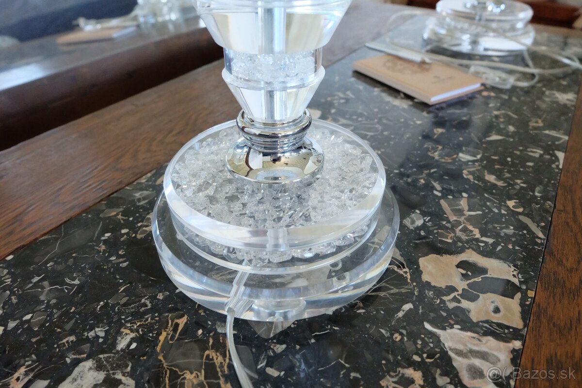 Luxusná nová nočná alebo stolová lampa zo skla a krištálu - 3