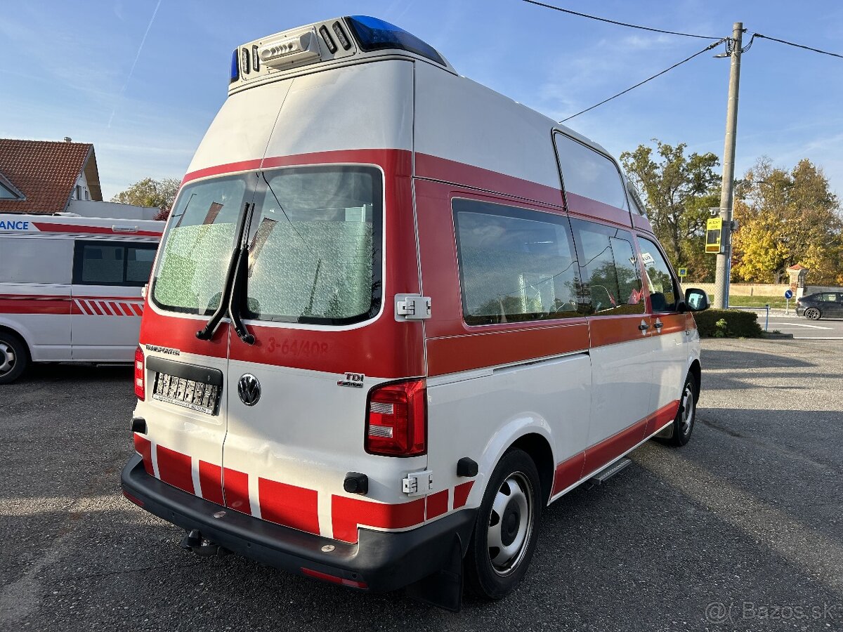 VW Transporter T6 - 2.0 TDI Ambulancia DSG - 4x4 - 3