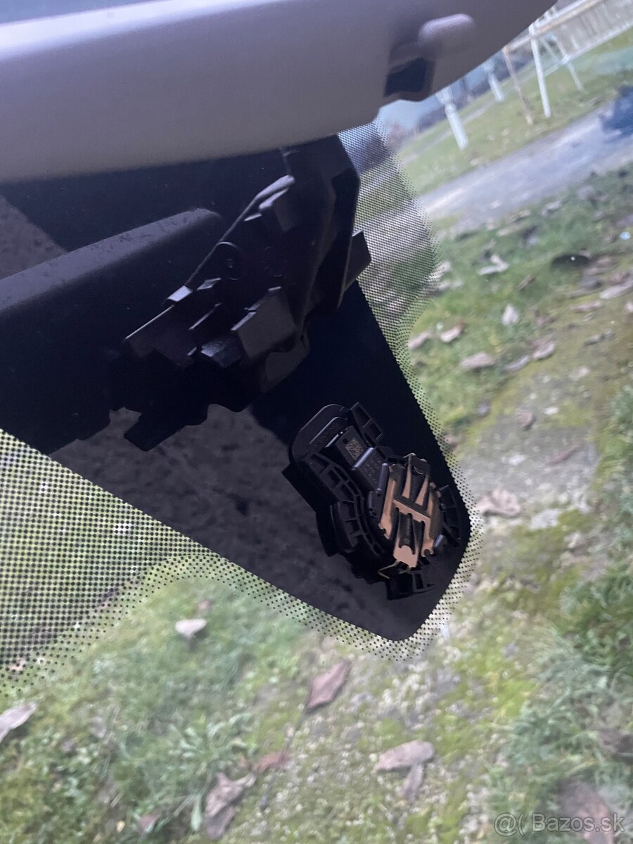 Čelne okno Dacia Duster - 3