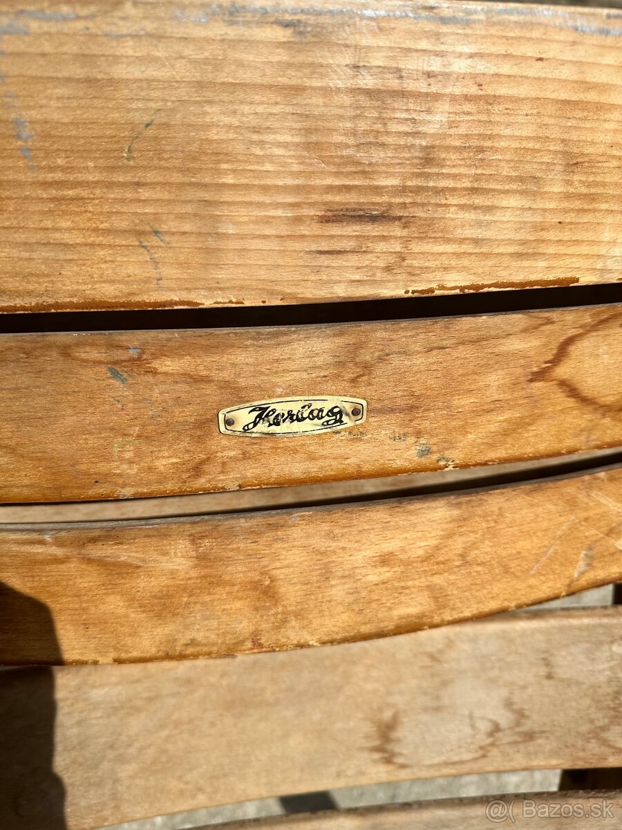 Drevená skladacia stolička - 3