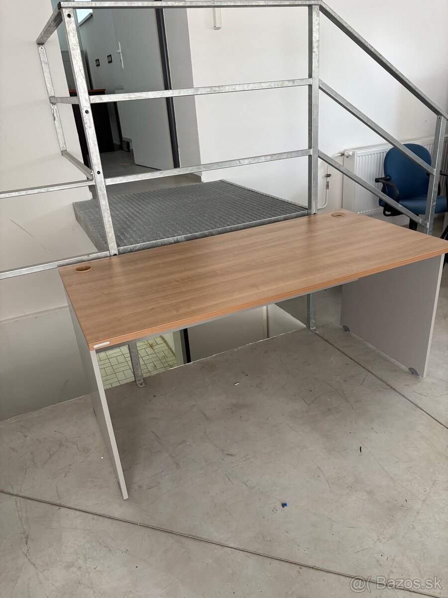Predám kancelárske stoly - 3