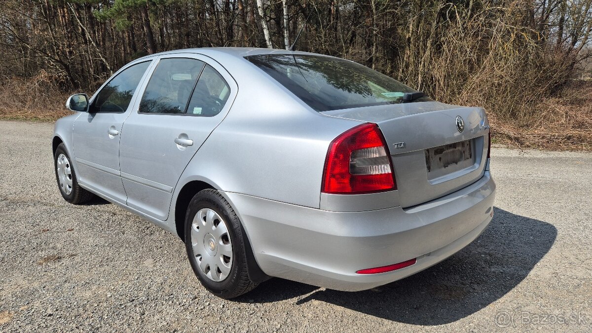 Škoda Octavia 2 1.9TDI 77kw Rozpredam - 3