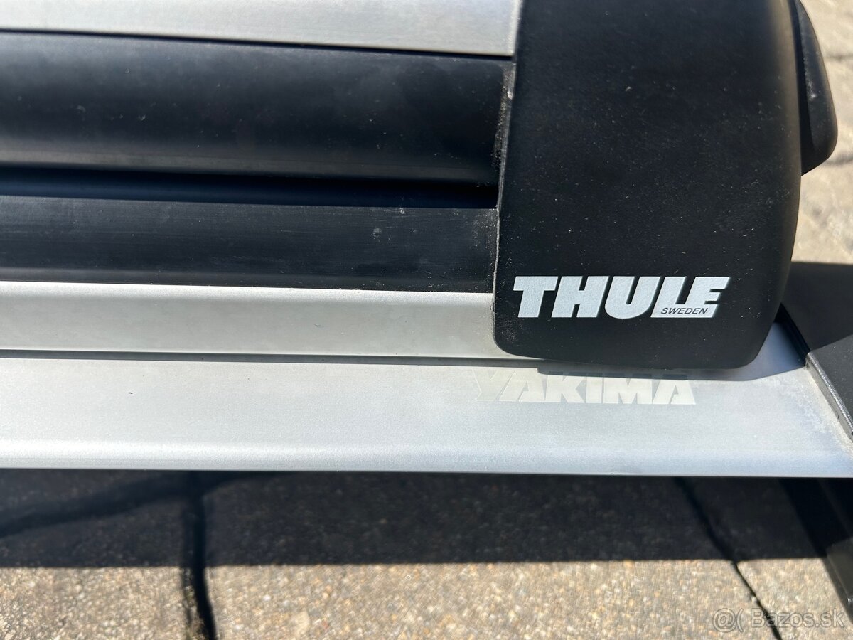 Strešný nosič Yakima + Thule na 4 Lyže - 3