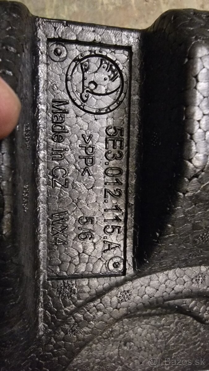 Predam kôš kolesa rezervy 5E30112115A - 3