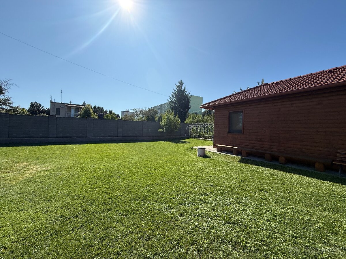 Na predaj jedinečný stavebný pozemok v žiadanej lokalite - 3