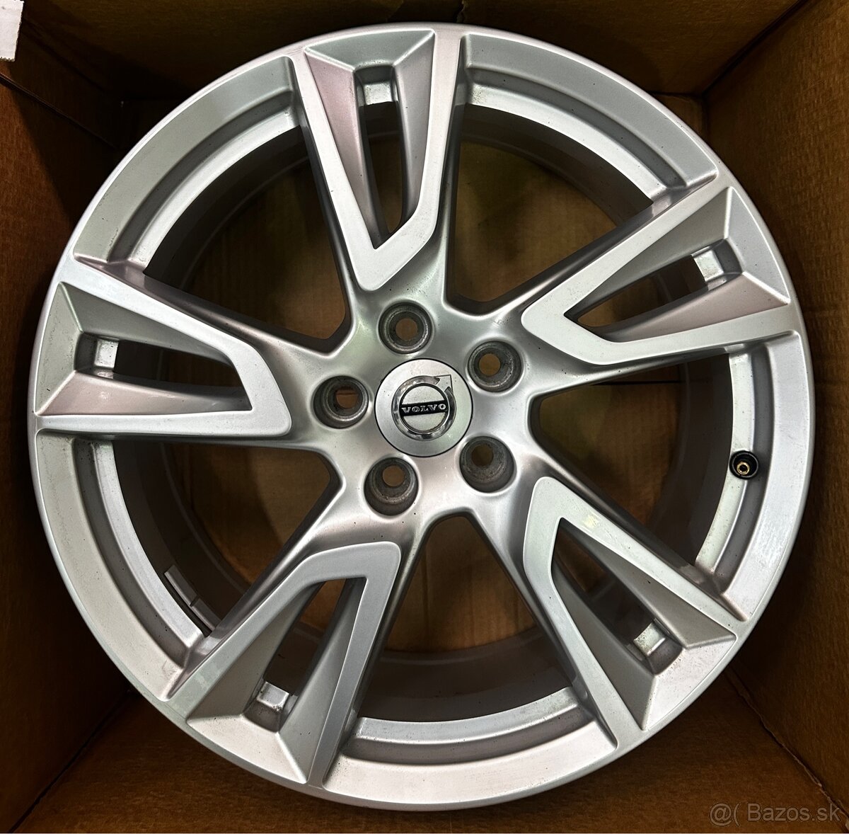 5x108 R18 7,5J ET50,5 Volvo XC60 - 3