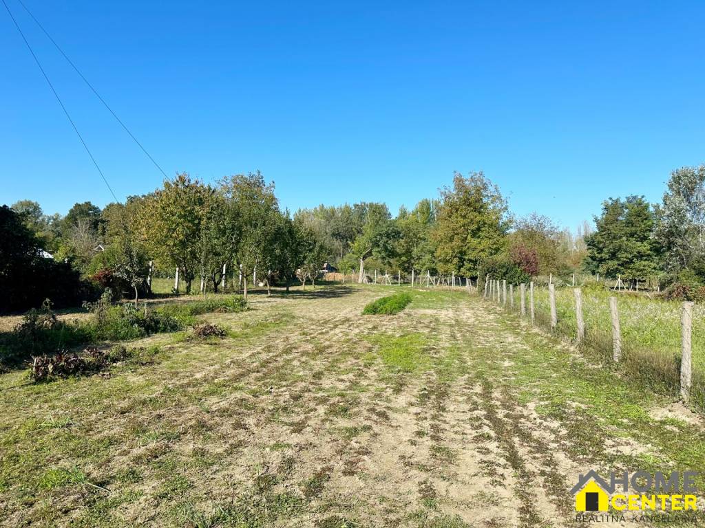 NA PREDAJ STAVEBNÝ POZEMOK V OBCI MARTOVCE, OKRES KOMÁRNO - 3