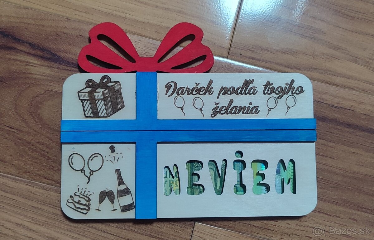 Drevená darčeková karta na peniaze v tvare darčeka Neviem - 3