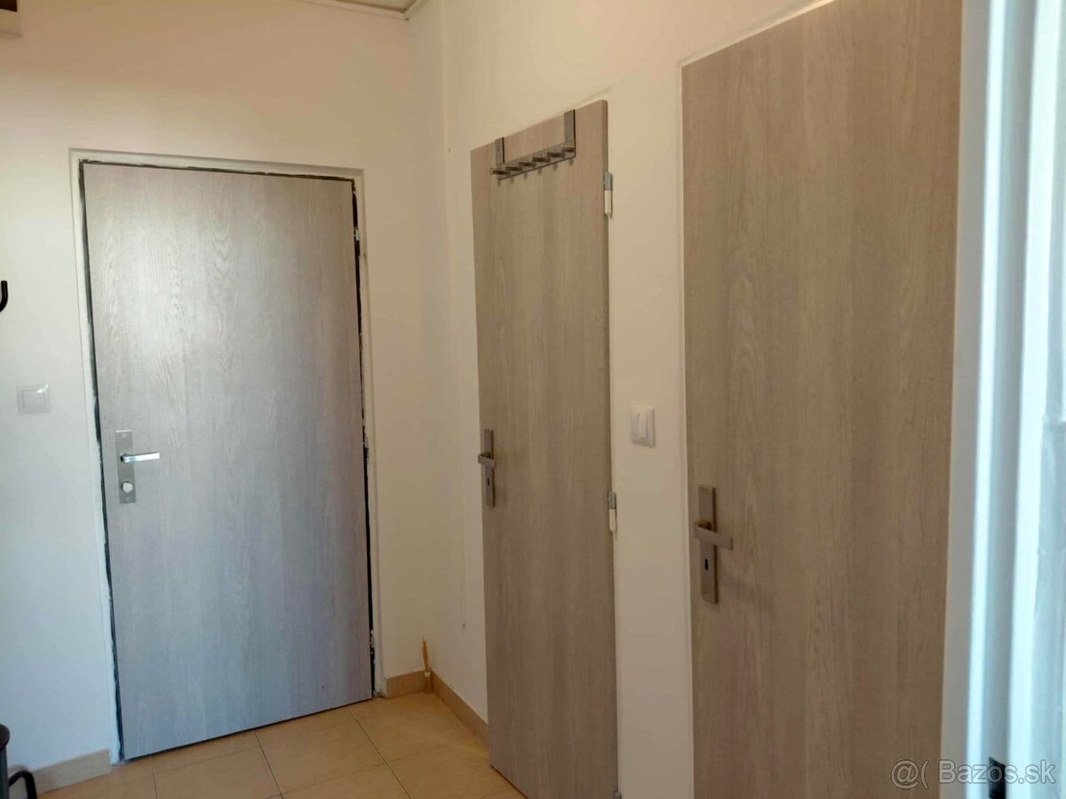 Garsónka v centre Dargovská 1 - 3