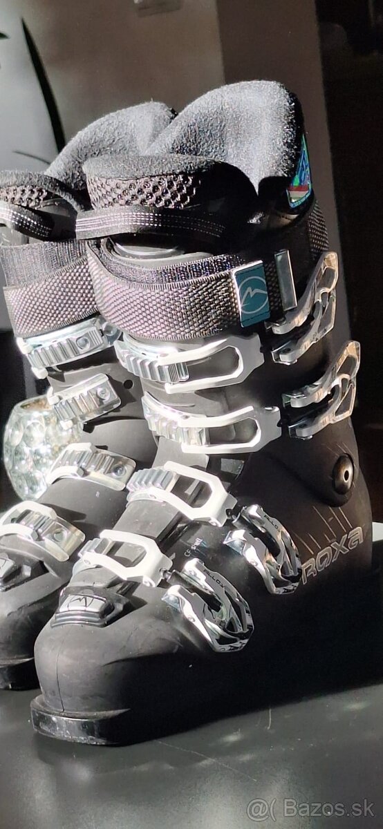 Lyžiarky, lyže - 3