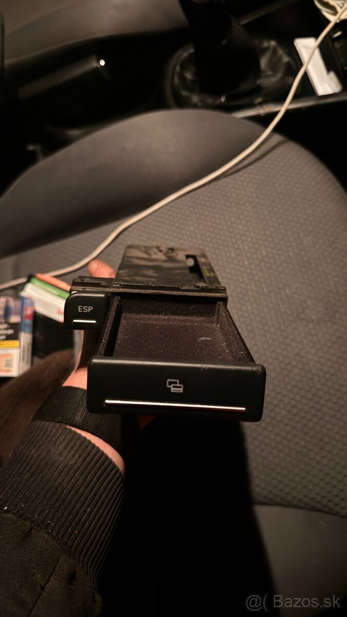 Audi A4 B7 cup/card holder - 3