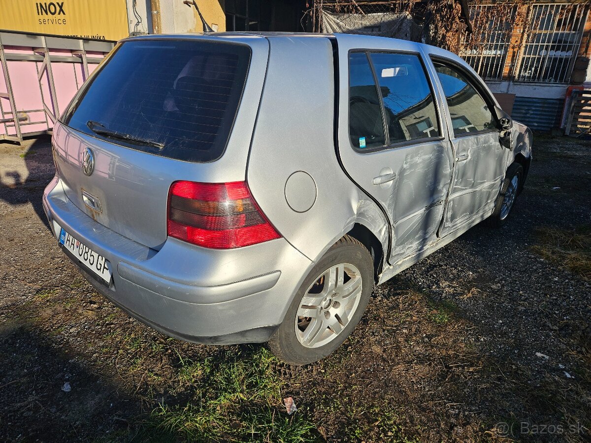 Volkswagen Golf 4 rozpredám - 3