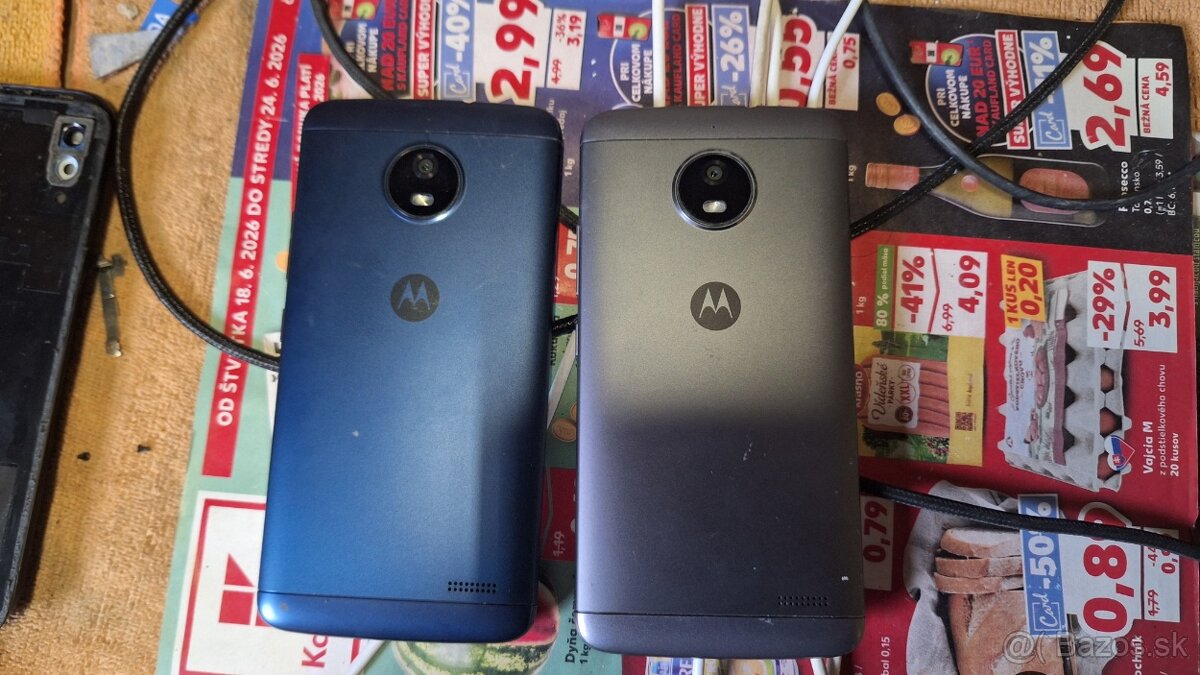 Motorola E4 - 3