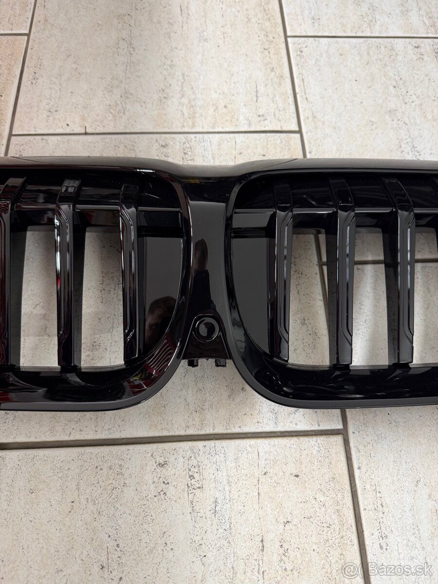 Predna maska BMW G20/21 - 3