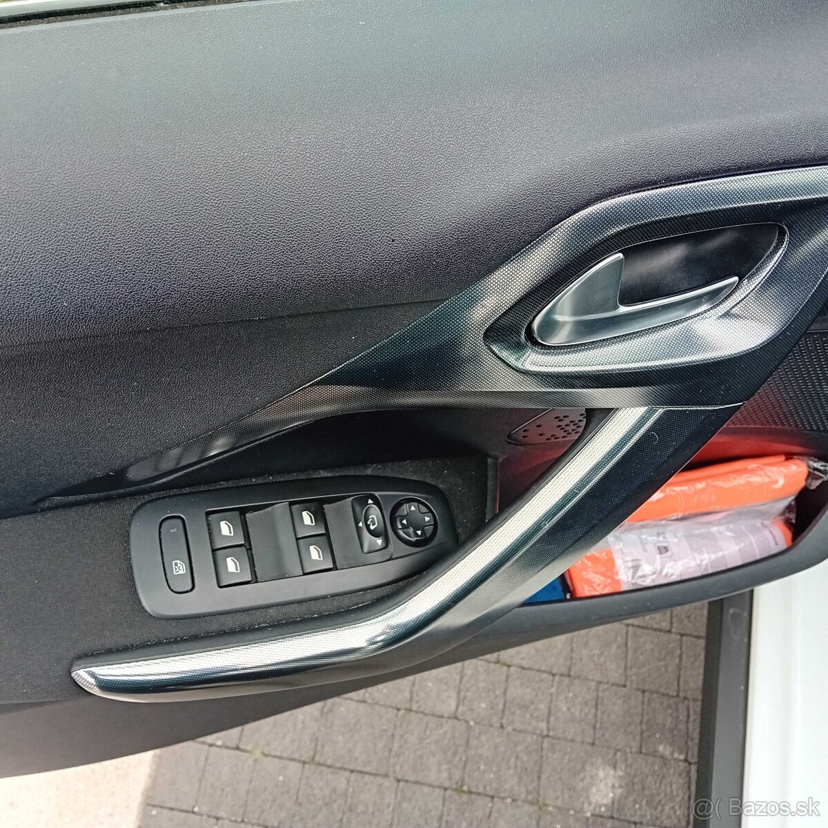 PEUGEOT 2008 1.6 HDI MANUÁL 73kW - 3