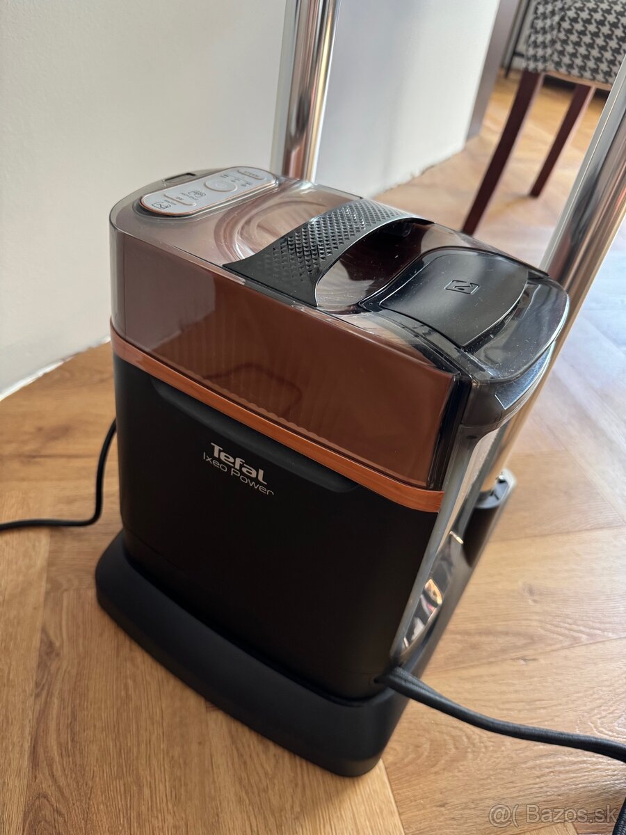 Žehlička / Naparovač odevov Tefal ixeo power - 3