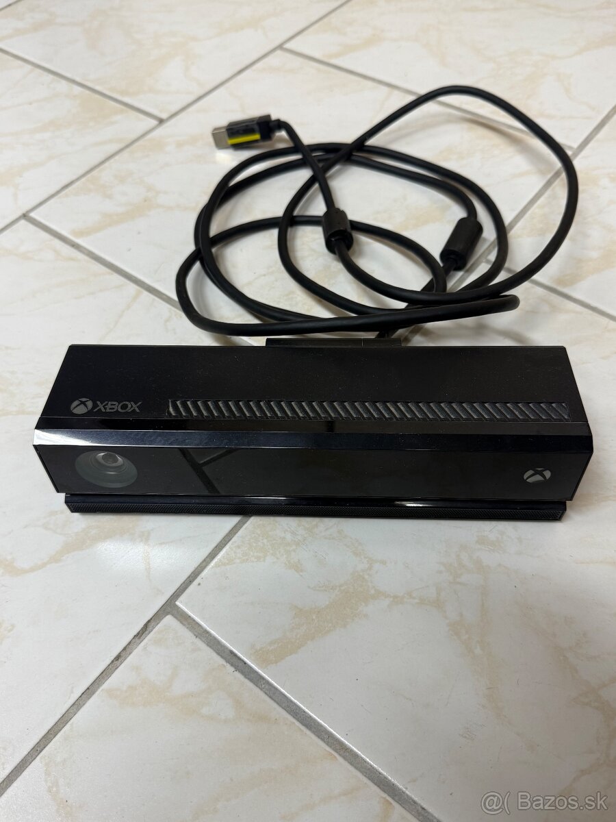 Predám hernú konzolu Xbox One,ovládač,konect,sluchátka,hry.. - 3