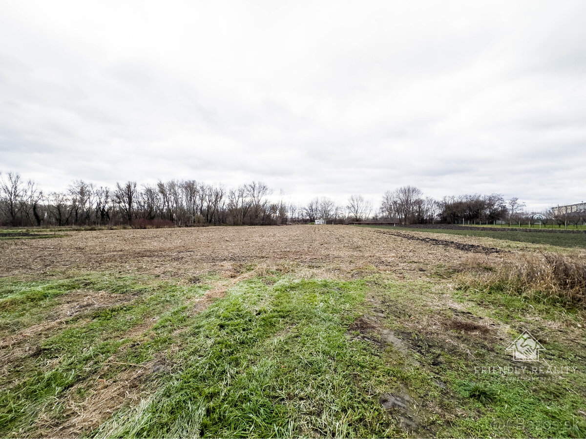 RezervovanéNa predaj stavebný pozemok v obci Baloň - 3