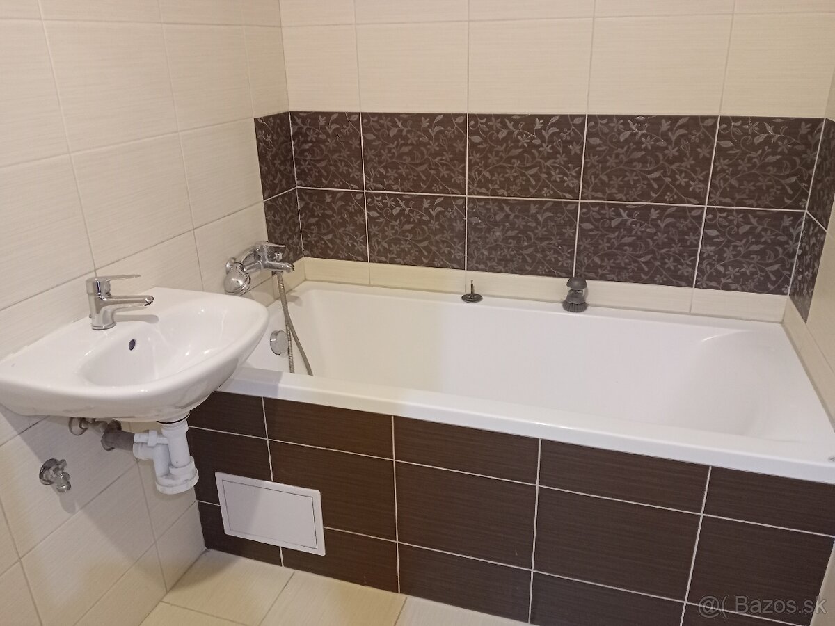 Na predaj pekný prerobený 3 izb.byt v peknom prostredí - 3