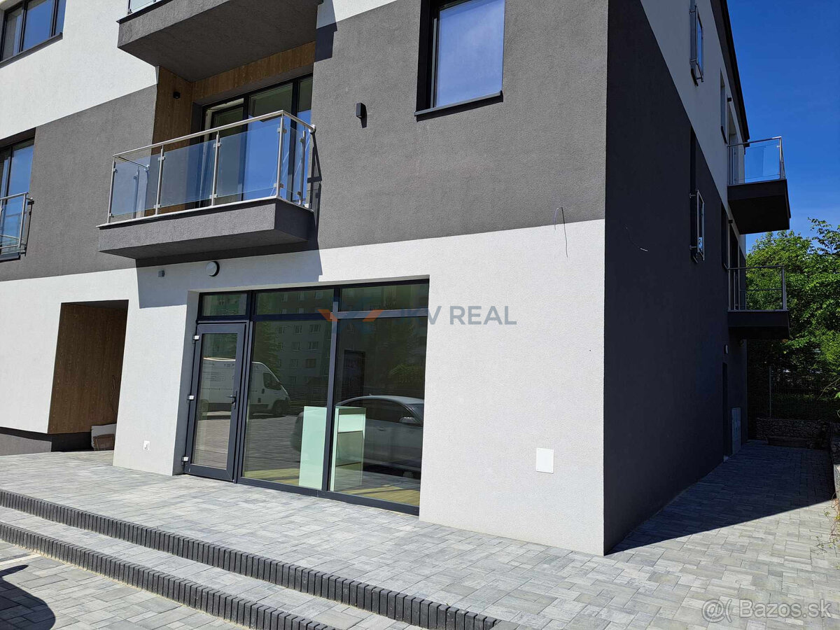 Na prenájom obchodný priestor - 87 m² vo Svidníku. - 3