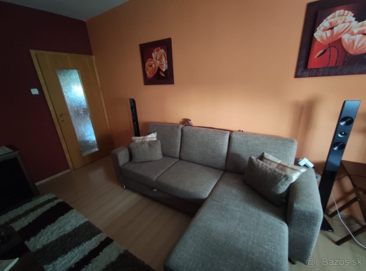 Veľkometrážny 3 izbový byt na predaj v centre mesta Veľký Me - 3