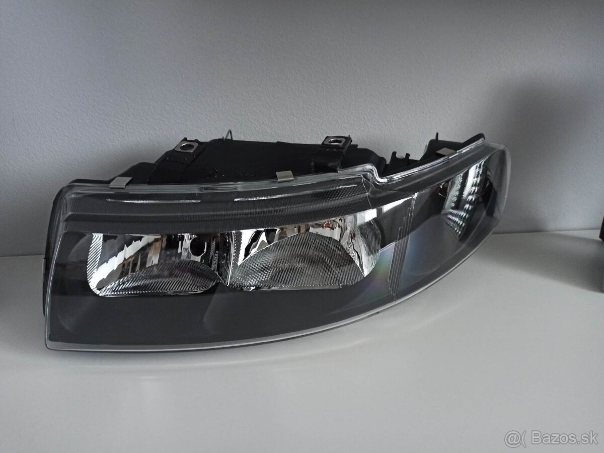 Svetlá Seat Leon I 1M - 3