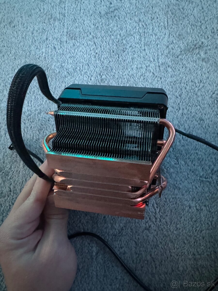 Chladič AMD Wraith Prism RGB - pre AM5, AM4, AM3 +, FM2 - ko - 3