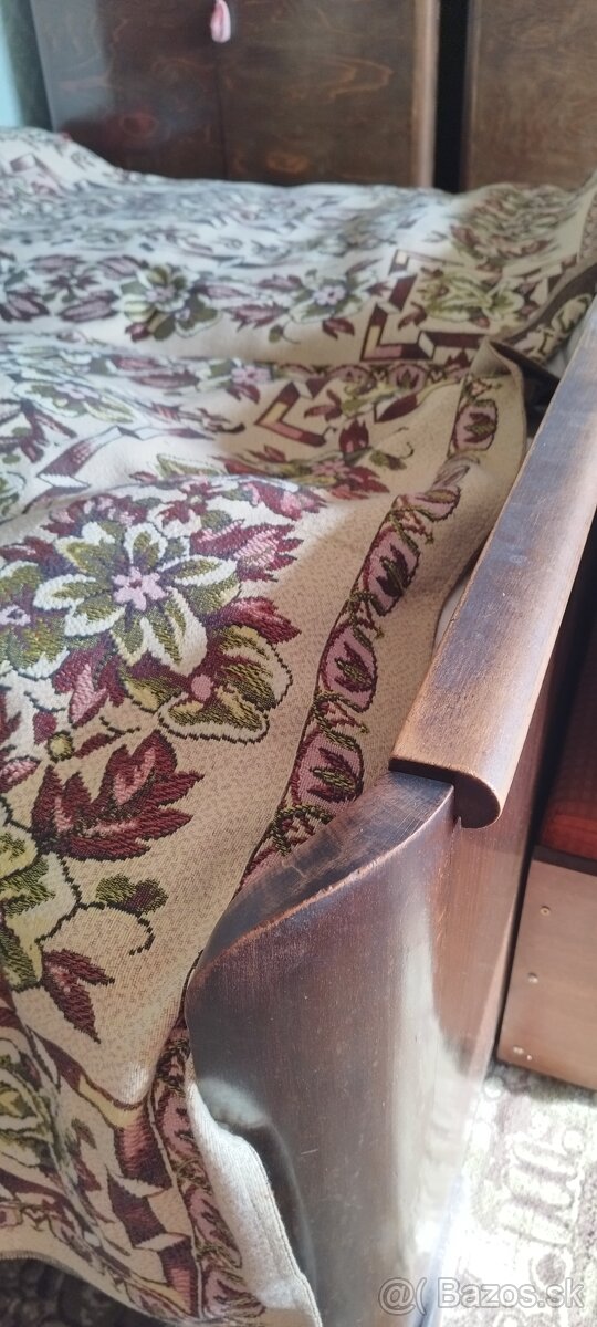 Starožitný nábytok - 3