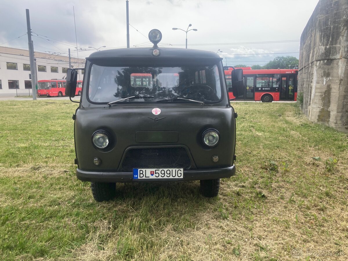 UAZ 452A - Buchanka - 3