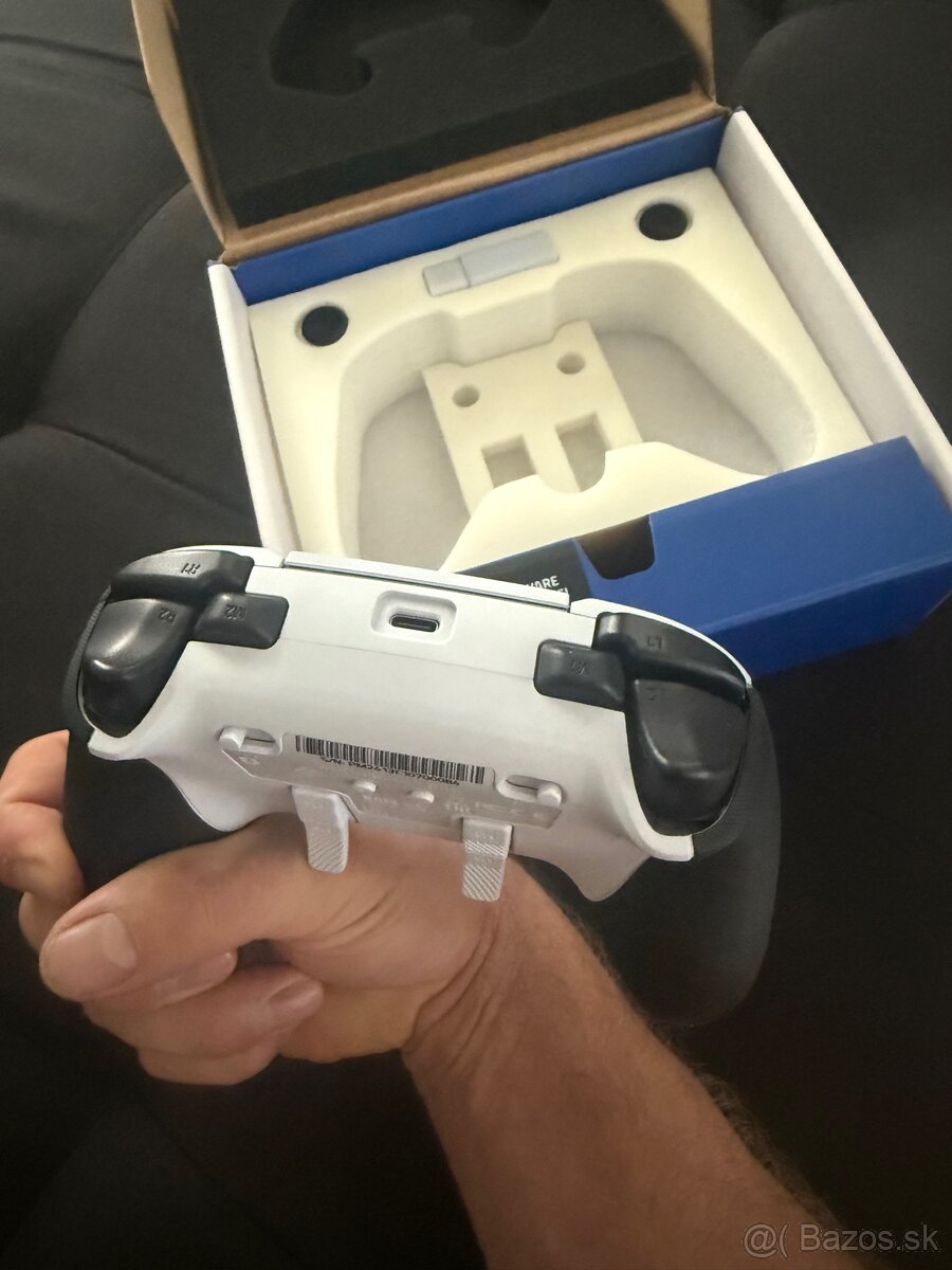 Razer Wolverine V2 PRO - 3