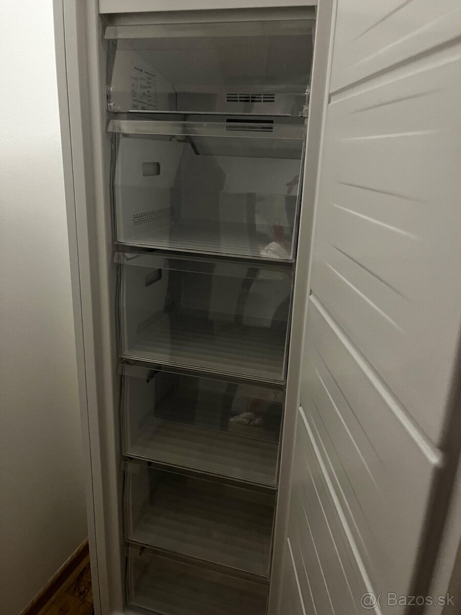 Mraziak philco 194L - 3