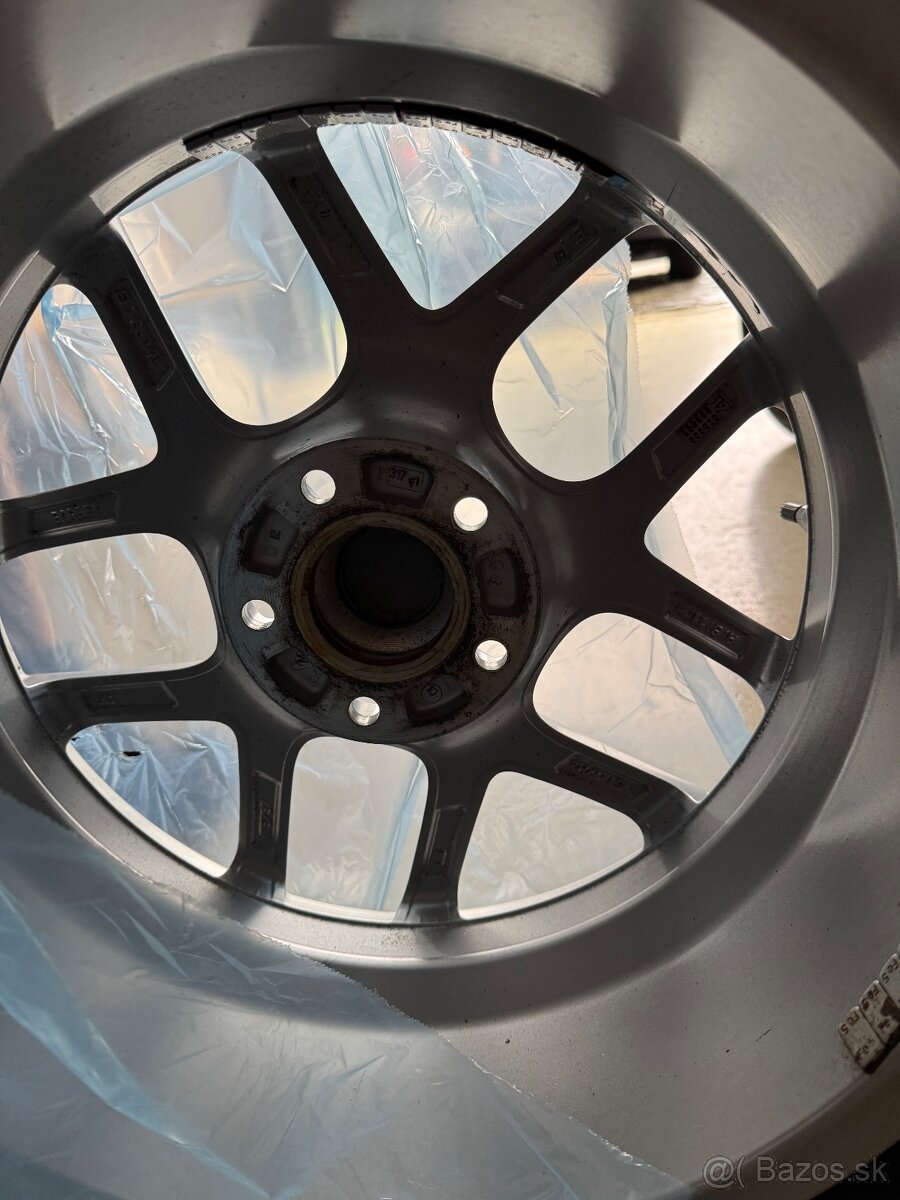 Borbet Y 7,5x17 5x114.3 ET40 + Continental TS850P - 3