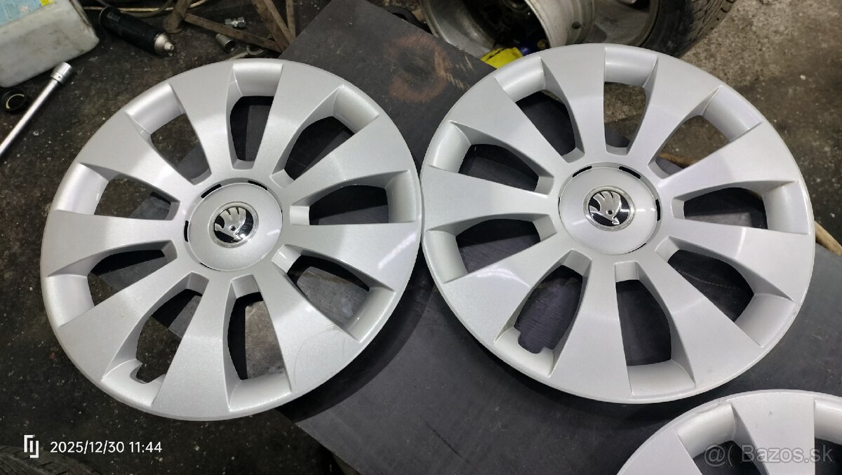 Puklice škoda R16 original - 3