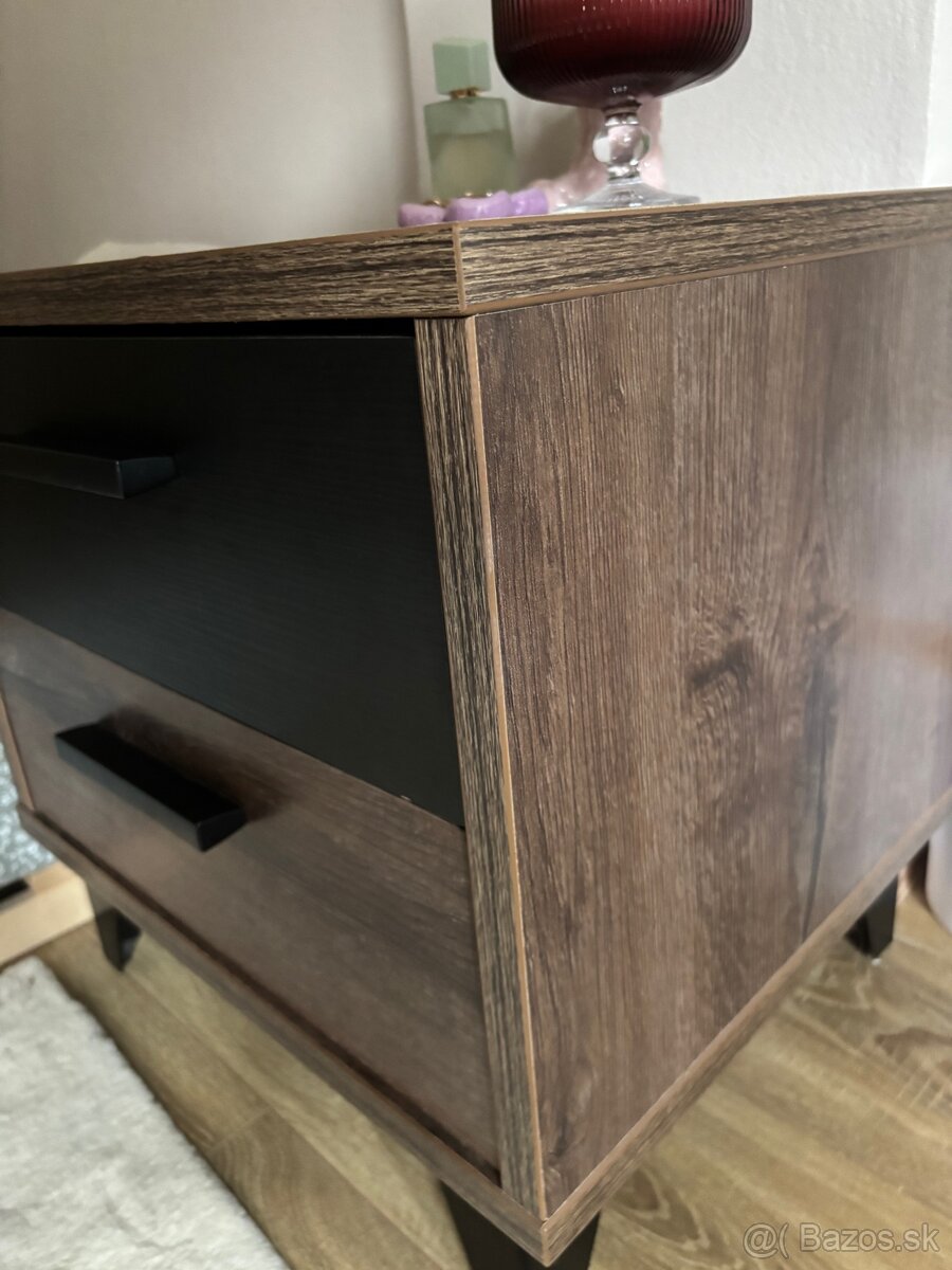 nočný stolík - 3