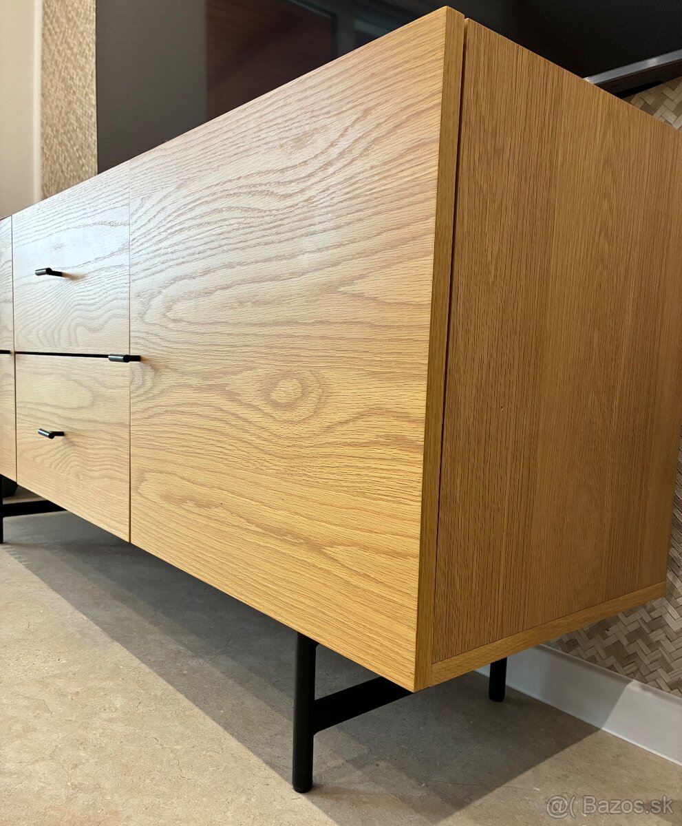 Drevena komoda - 3
