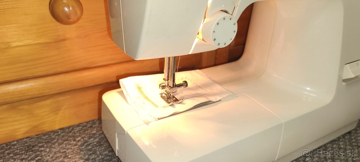 Predám šijací stroj Brother VX-1100+príslušenstvo - 3