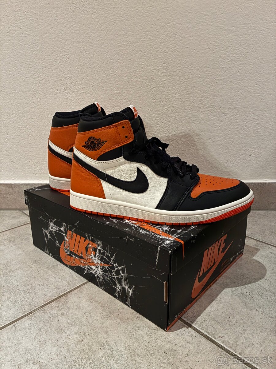 Nike Air Jordan 1 High - 3