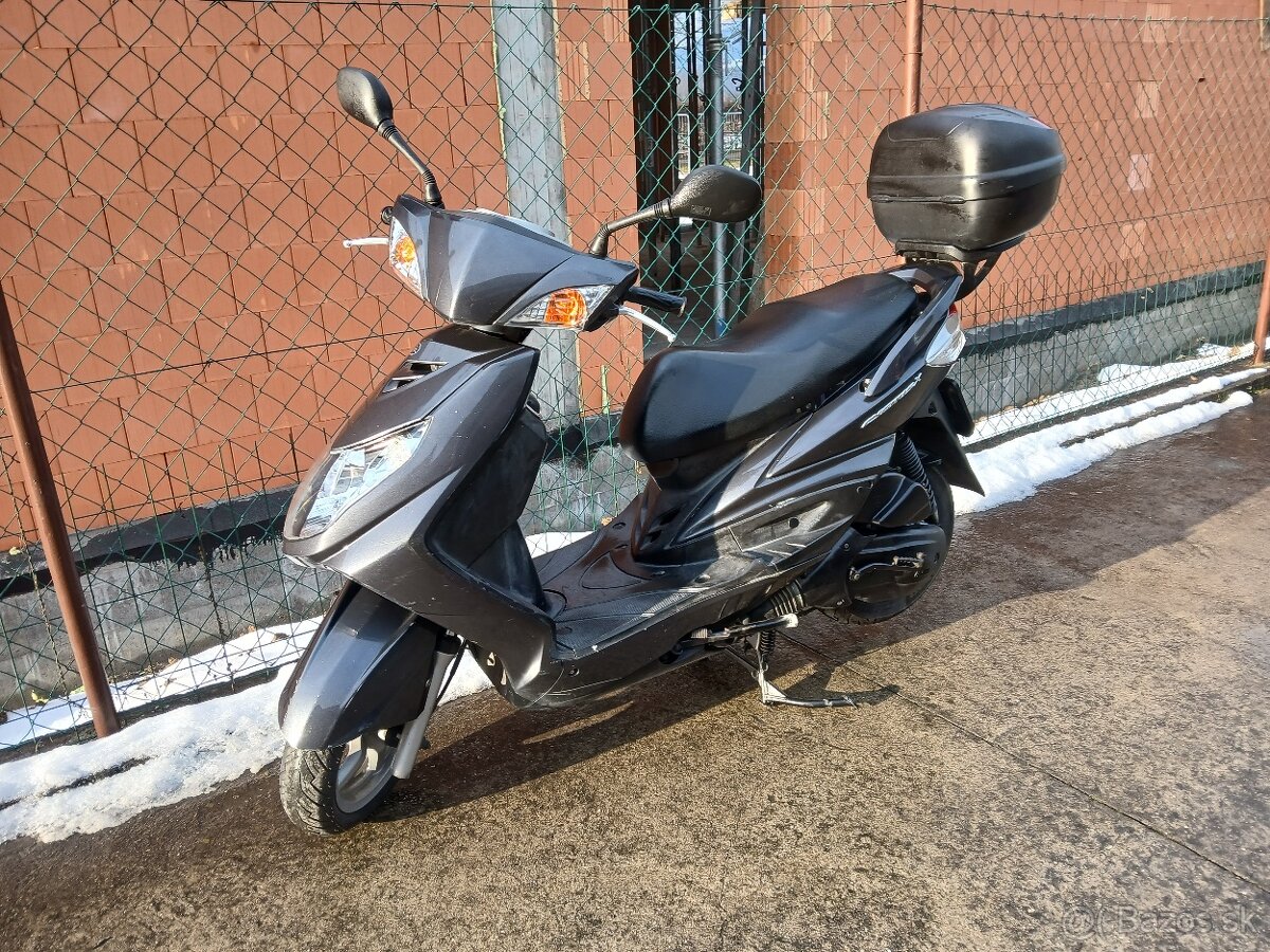 Yamaha XC 125 Cygnus - 3