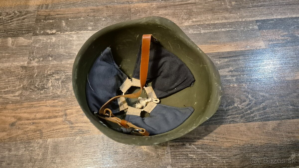 Predam vojensku helmu - 3