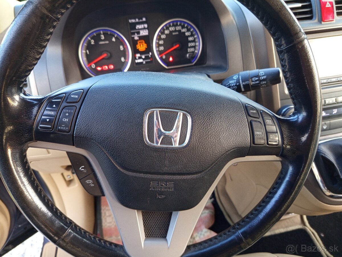 Predám Hondu CR-V diesel 2.2l ,103 kw, 4x4 - 3