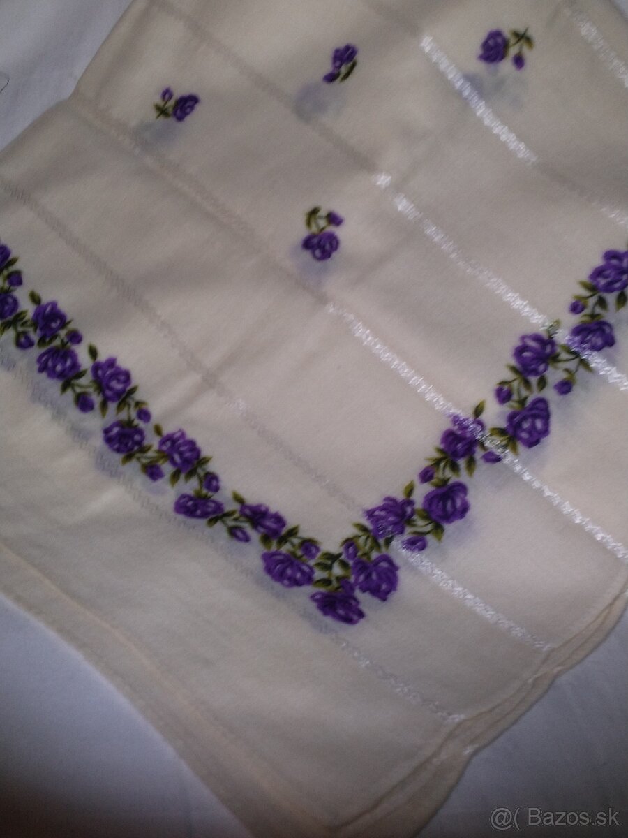 Retro šatky ku krojom - 3