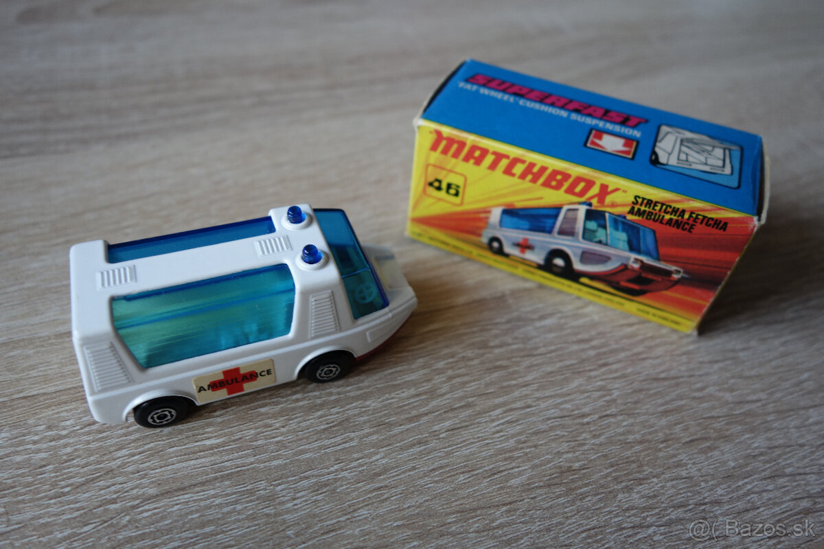 Matchbox Superfast No. 46 Stretcha Fetcha Ambulance - 3