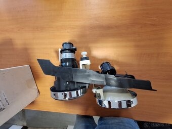 Predám na BMW S5 predné svetlo - 3